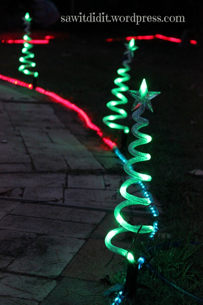 Christmas tree lights . sawitdidit.wordpress.com